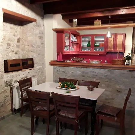 αρχοντικό πέτρινο σπίτι Kato Vlasia